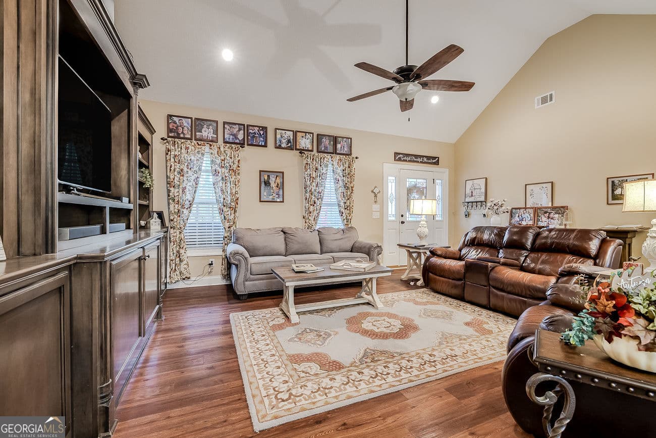 3 bedroom, 2.5 bathroom, 1 sq ft single family residence for sale at 316 Hatcher Run, Ellabell, GA 31308 — photo 6