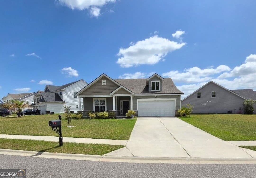 3 bedroom, 2 bathroom, 2,157 sq ft single family residence for sale at 9 Headlands Court, Savannah, GA 31407 — photo 1 of 22