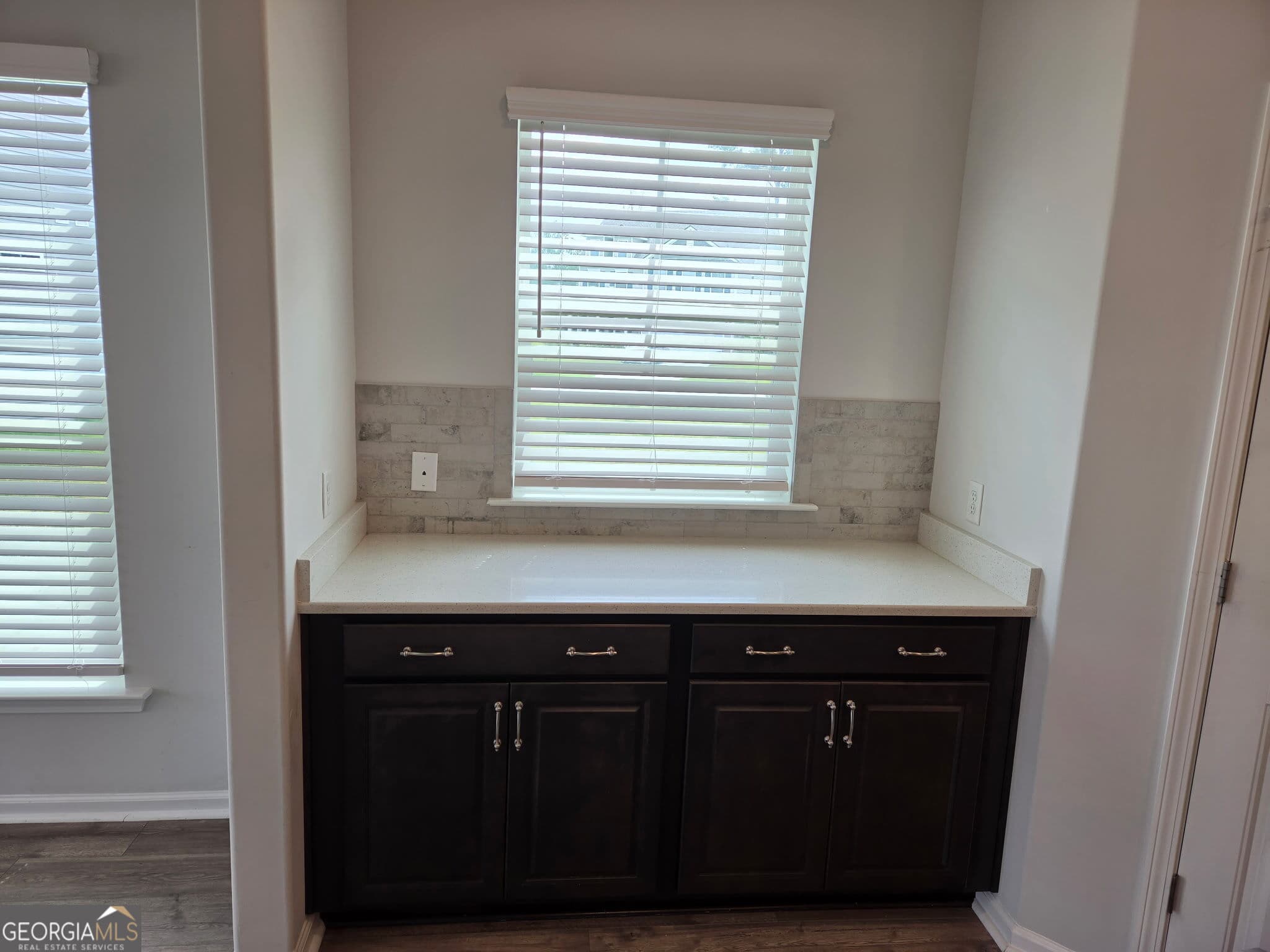3 bedroom, 2 bathroom, 2,157 sq ft single family residence for sale at 9 Headlands Court, Savannah, GA 31407 — photo 9