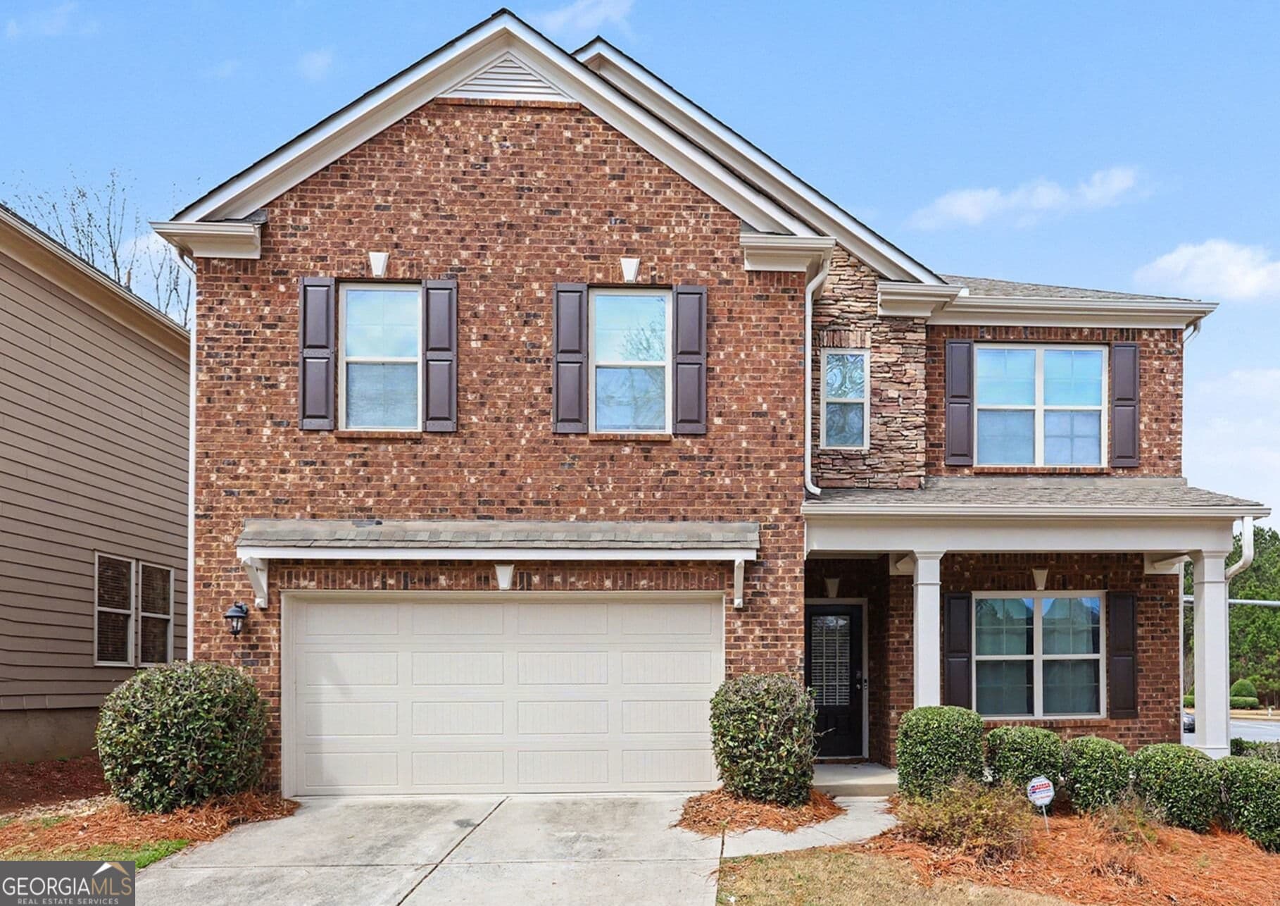 5 bedroom, 3 bathroom, 2,814 sq ft single family residence for sale at 4110 Granby Circle, Cumming, GA 30041 — photo 1 of 39