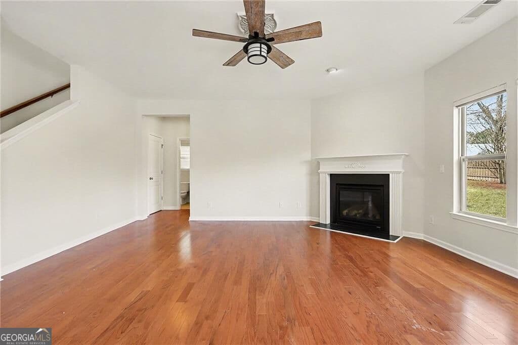 5 bedroom, 3 bathroom, 2,814 sq ft single family residence for sale at 4110 Granby Circle, Cumming, GA 30041 — photo 9