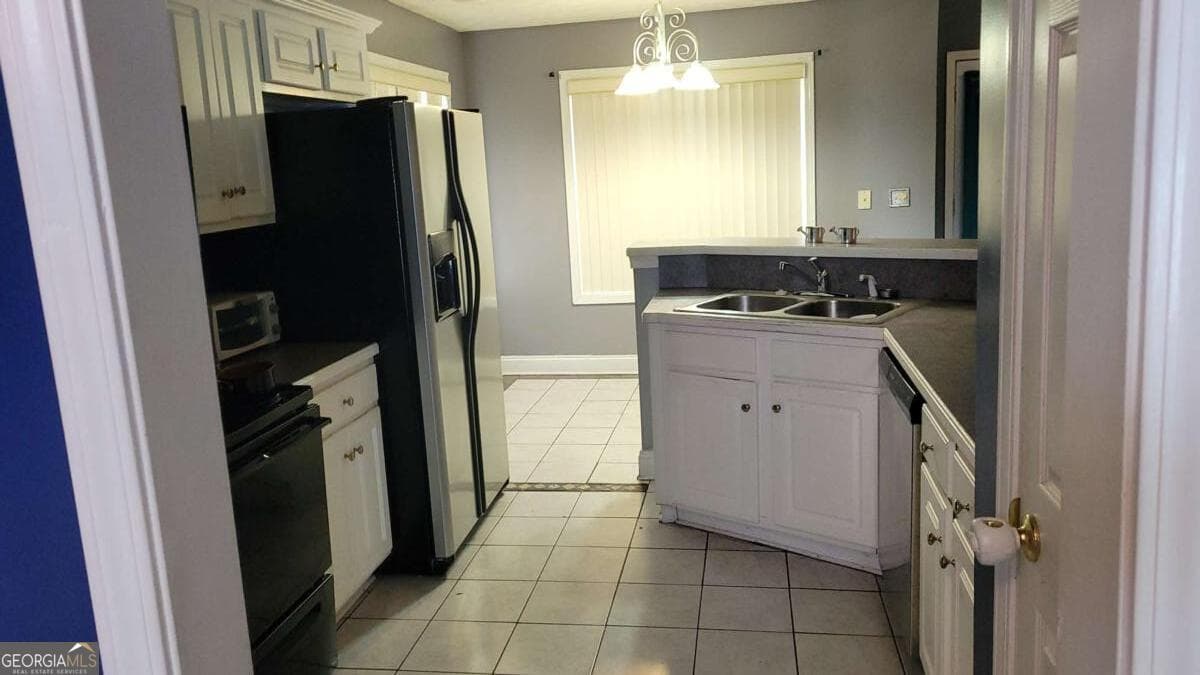 3 bedroom, 2.5 bathroom, 1,639 sq ft single family residence for sale at 25 Shady Oaks Trail, Covington, GA 30016 — photo 5