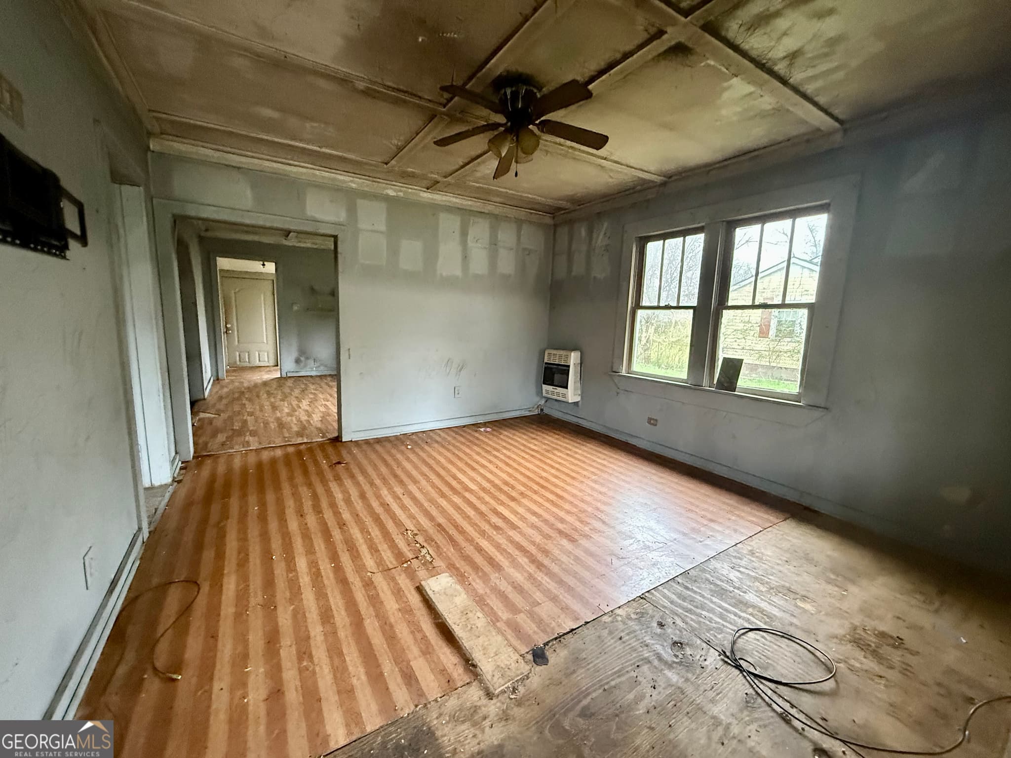 3 bedroom, 1 bathroom, 1,156 sq ft single family residence for sale at 108 Scoggins Street, Summerville, GA 30747 — photo 6