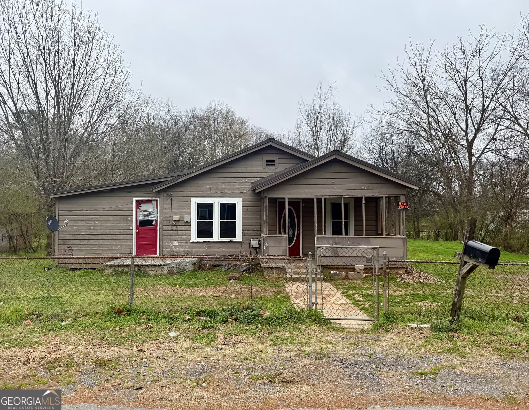 3 bedroom, 1 bathroom, 1,156 sq ft single family residence for sale at 108 Scoggins Street, Summerville, GA 30747