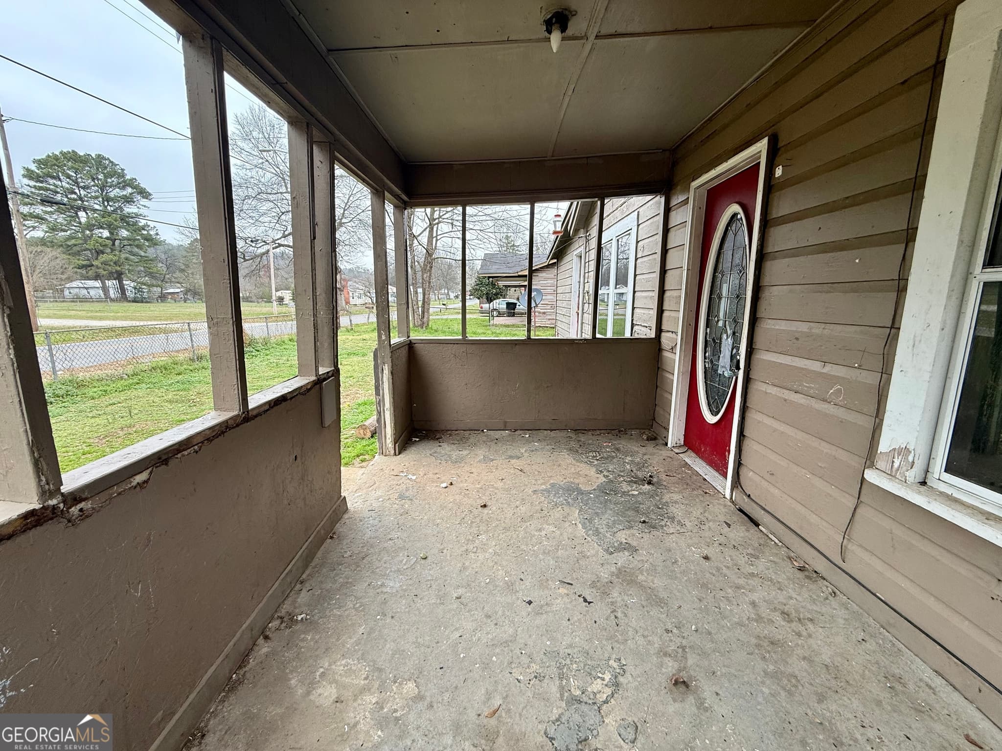 3 bedroom, 1 bathroom, 1,156 sq ft single family residence for sale at 108 Scoggins Street, Summerville, GA 30747 — photo 5
