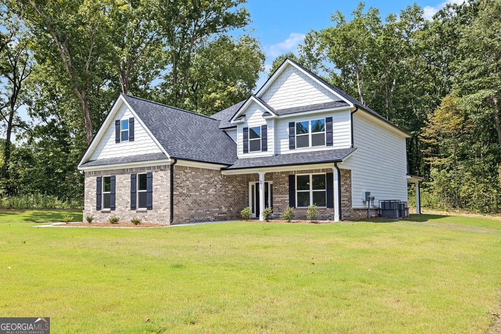 5 bedroom, 3 bathroom, 2,842 sq ft single family residence for sale at 8939 Blackhall Road 9, Jonesboro, GA 30236 — photo 3