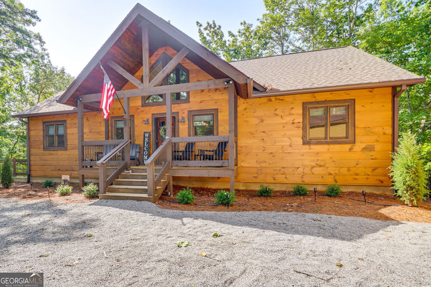 3 bedroom, 3 bathroom, 3,348 sq ft cabin,single family residence for sale at 313 Muffle Court, Ellijay, GA 30540 — photo 2