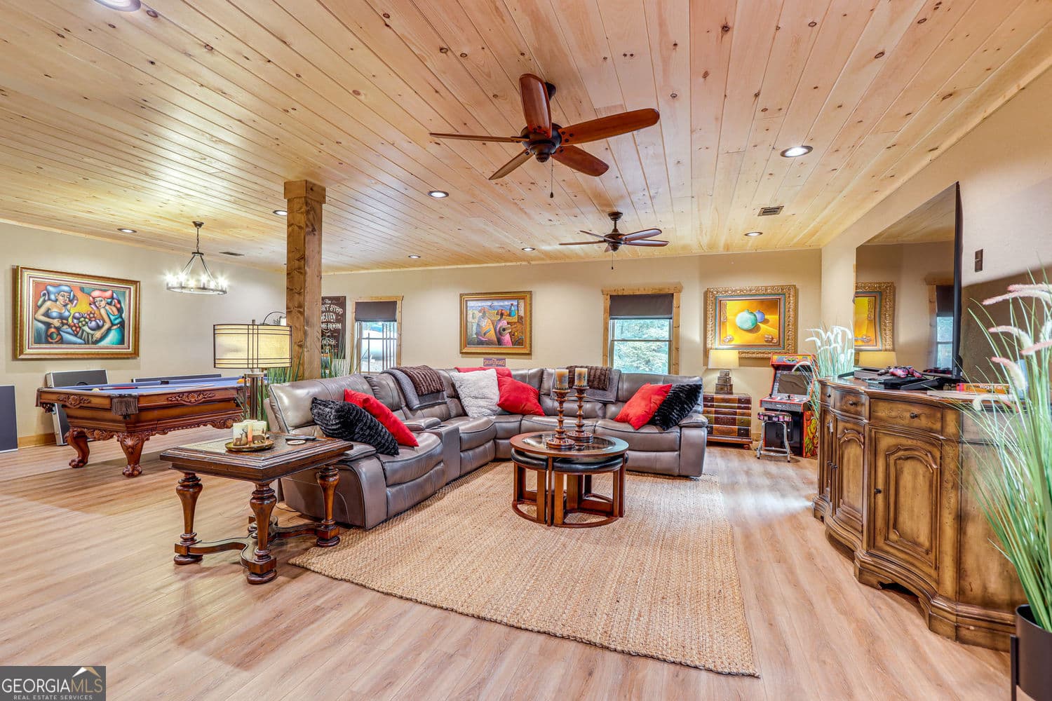 3 bedroom, 3 bathroom, 3,348 sq ft cabin,single family residence for sale at 313 Muffle Court, Ellijay, GA 30540 — photo 7