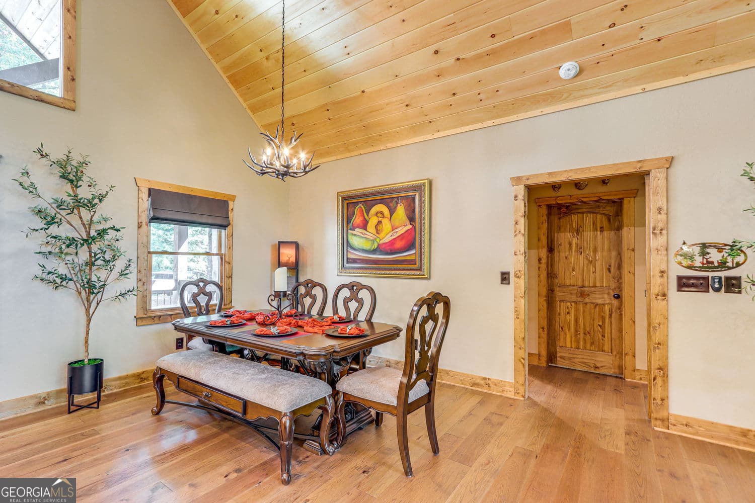 3 bedroom, 3 bathroom, 3,348 sq ft cabin,single family residence for sale at 313 Muffle Court, Ellijay, GA 30540 — photo 10
