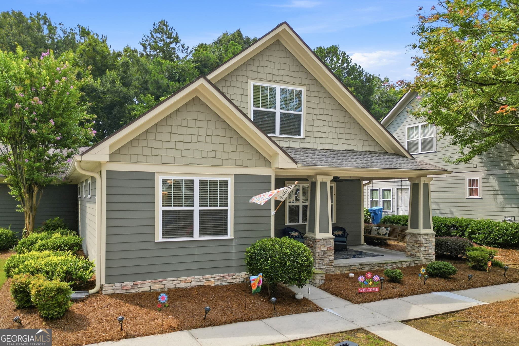 3 bedroom, 2.5 bathroom, 2,002 sq ft single family residence for sale at 228 Mission Oak Drive, Grayson, GA 30017 — photo 1 of 38