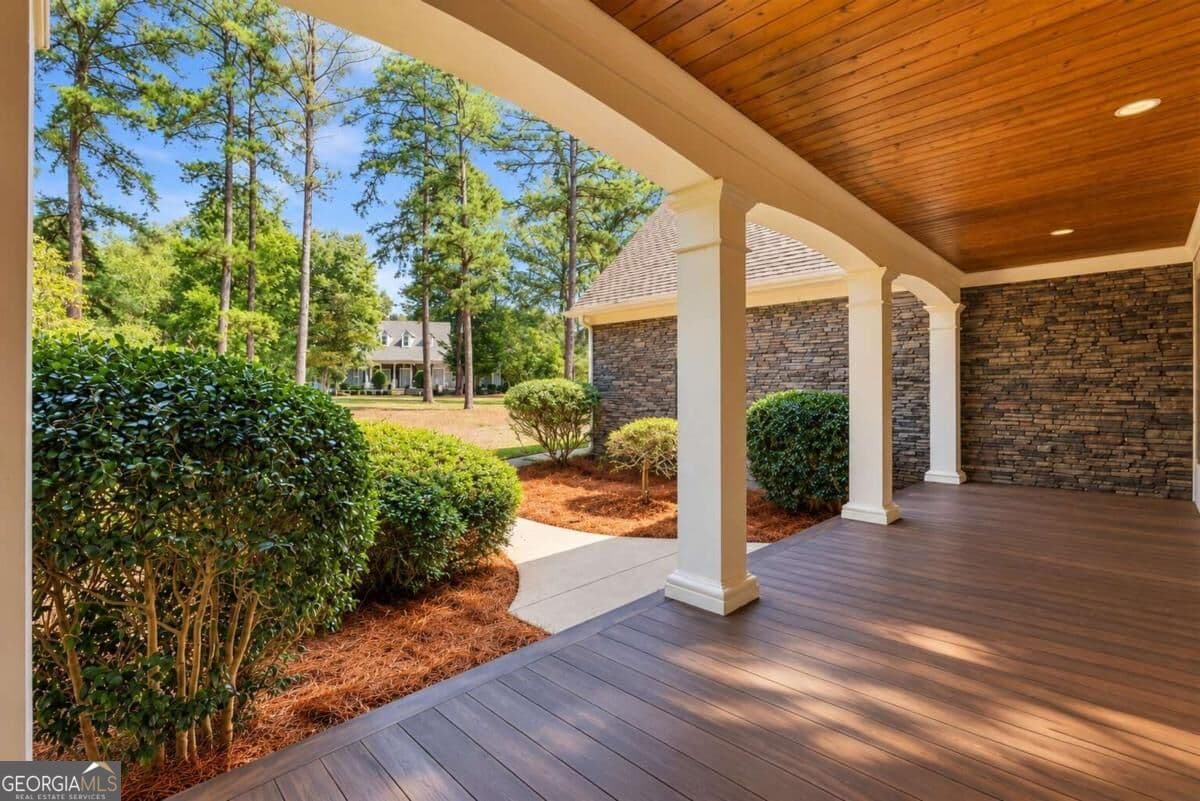 5 bedroom, 4 bathroom, 4,091 sq ft single family residence for sale at 118 Millpond Trace, Eatonton, GA 31024 — photo 4