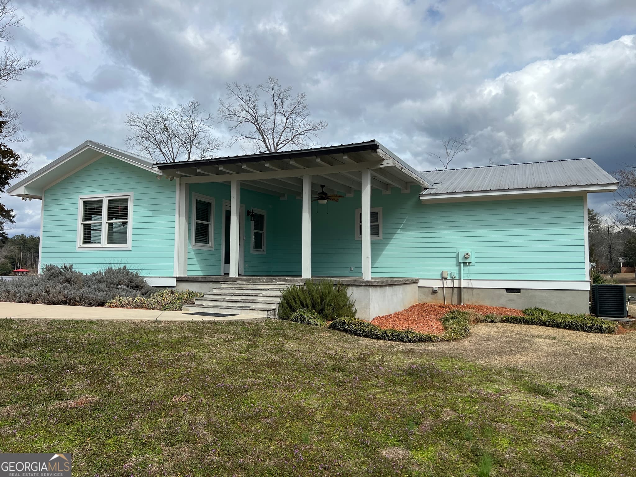 3 bedroom, 3 bathroom, 2,291 sq ft single family residence for sale at 166 Montego Bay Road, Milledgeville, GA 31061 — photo 3