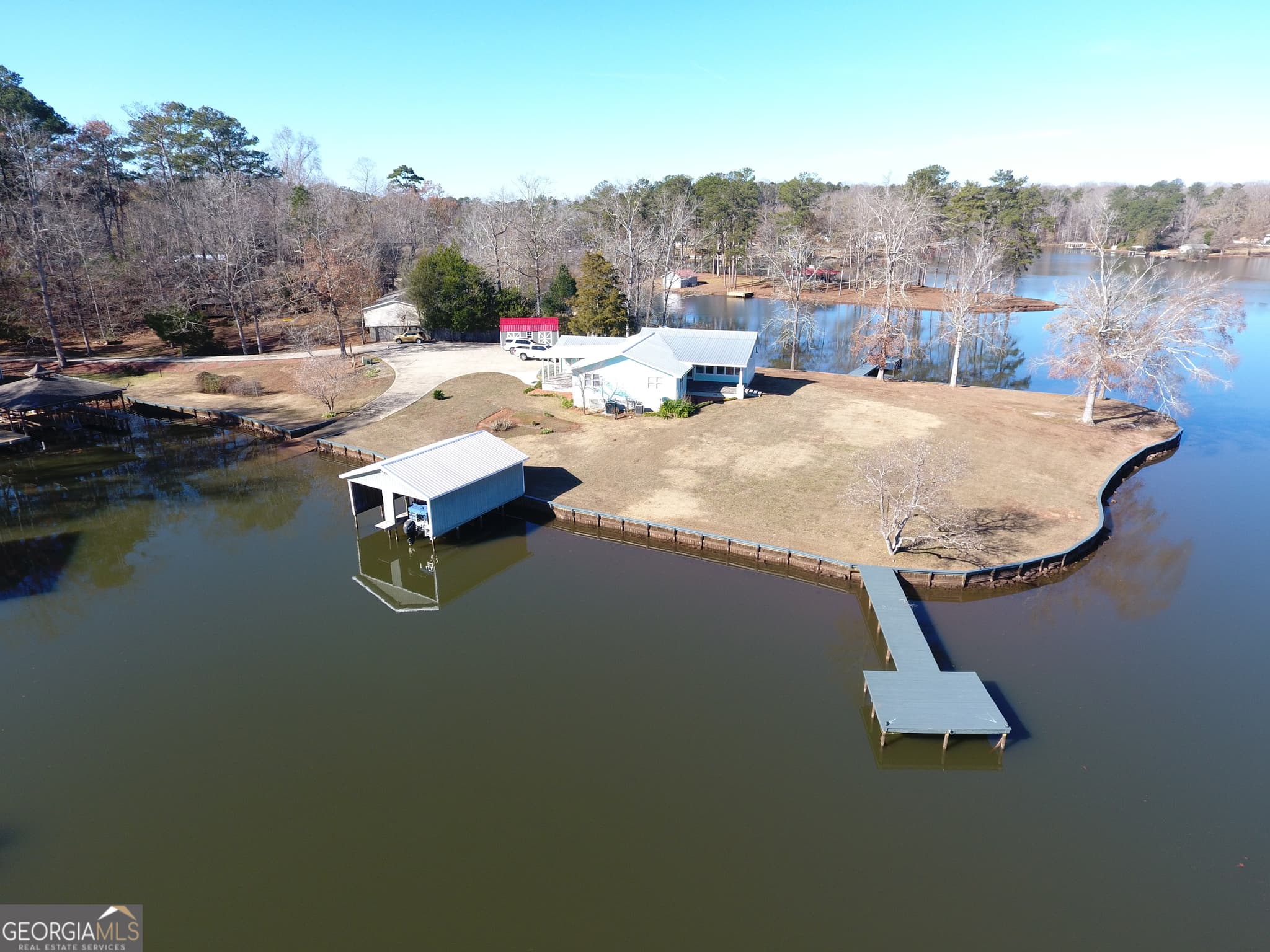 3 bedroom, 3 bathroom, 2,291 sq ft single family residence for sale at 166 Montego Bay Road, Milledgeville, GA 31061 — photo 1 of 42
