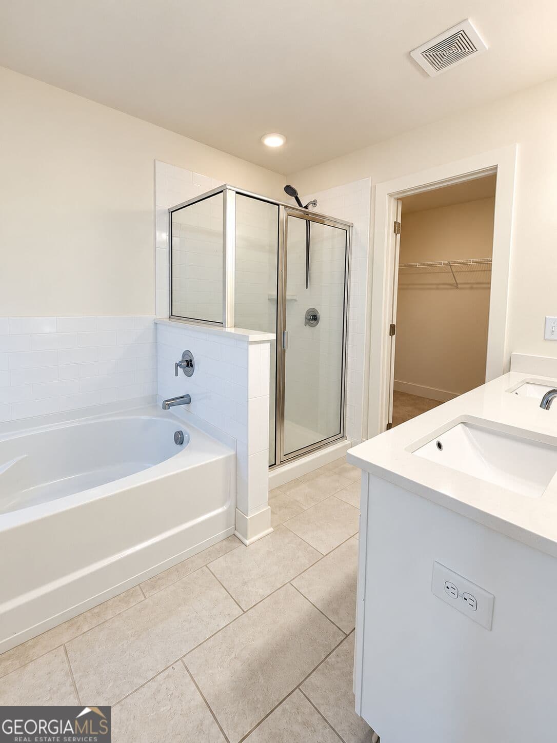 3 bedroom, 2.5 bathroom, 1,829 sq ft townhouse for rent at 50 Auburn Hill Drive, Auburn, GA 30011 for $2,000 a month — photo 9