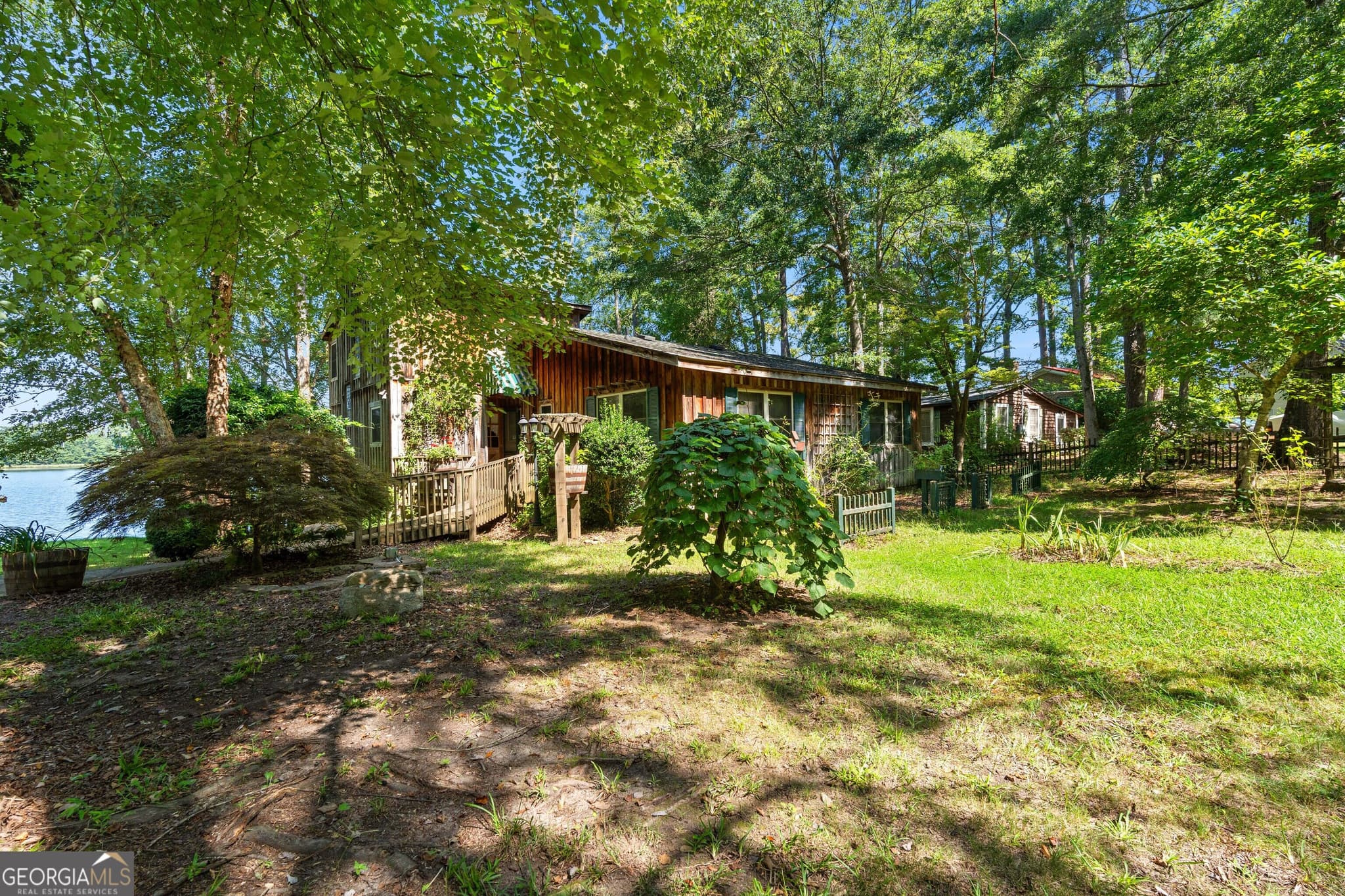 3 bedroom, 2 bathroom, 1,884 sq ft single family residence for sale at 30 Peachtree Drive, Sharpsburg, GA 30277 — photo 2