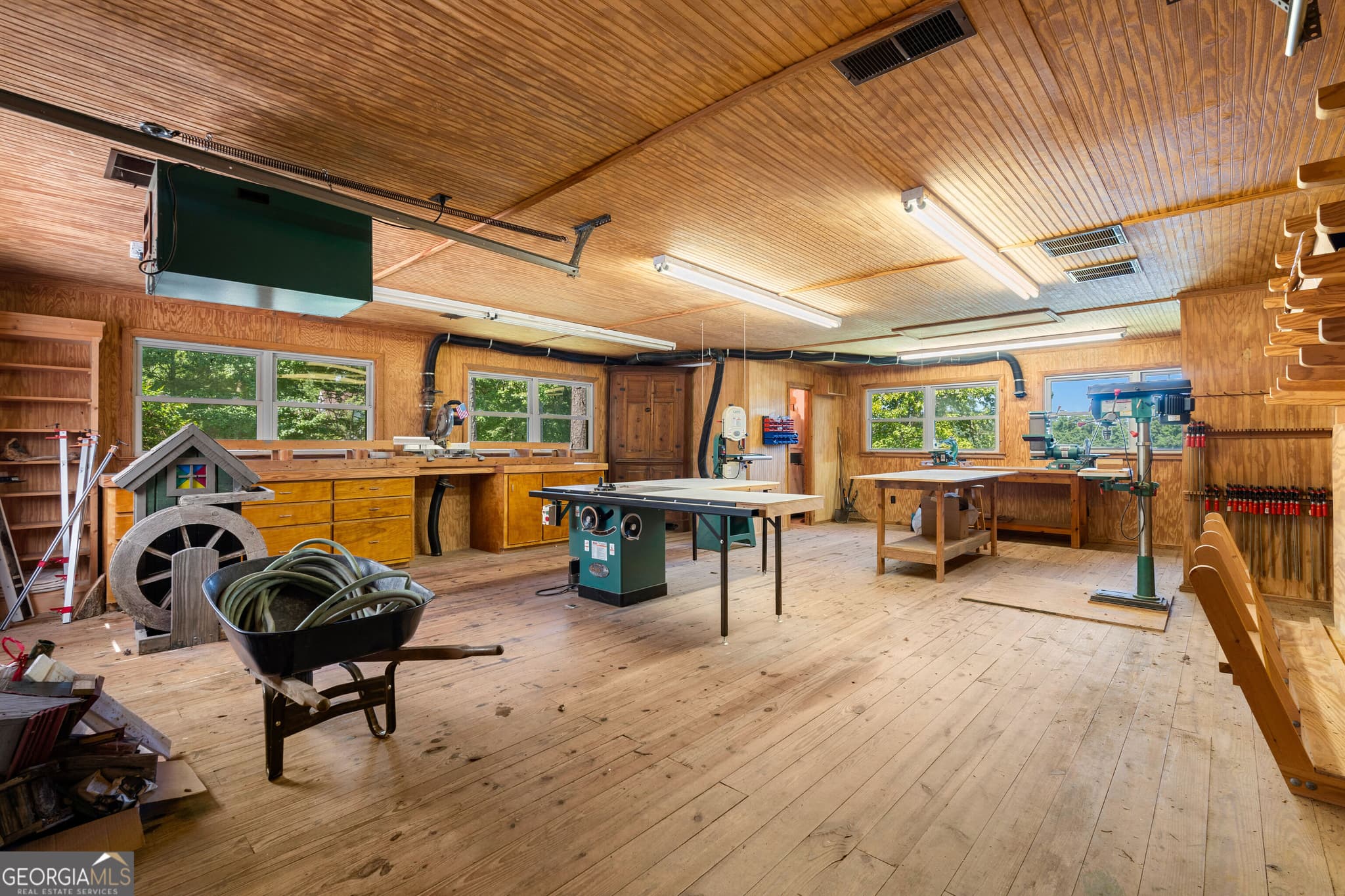 3 bedroom, 2 bathroom, 1,884 sq ft single family residence for sale at 30 Peachtree Drive, Sharpsburg, GA 30277 — photo 6