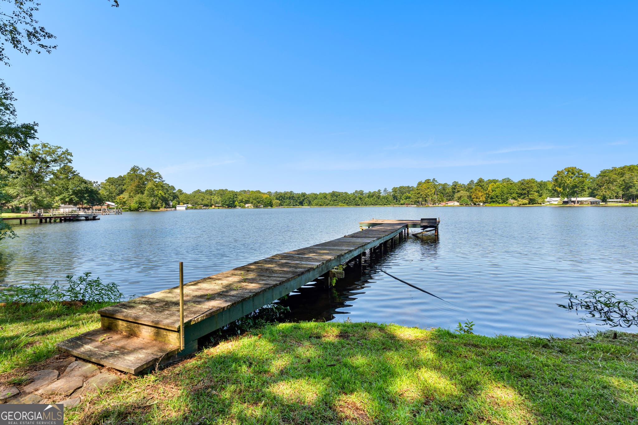 3 bedroom, 2 bathroom, 1,884 sq ft single family residence for sale at 30 Peachtree Drive, Sharpsburg, GA 30277 — photo 3