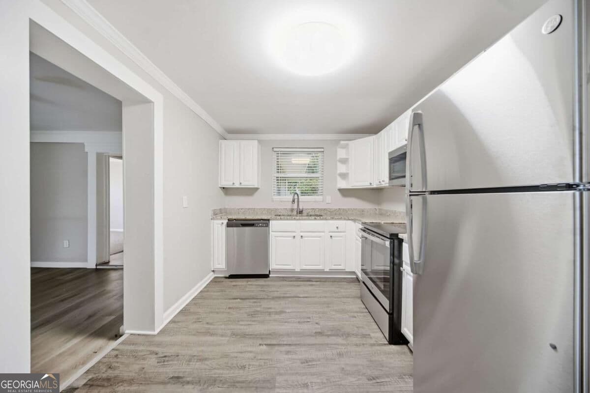 5 bedroom, 2 bathroom, 1,801 sq ft single family residence for sale at 4315 Mercer Road, Decatur, GA 30035 — photo 7