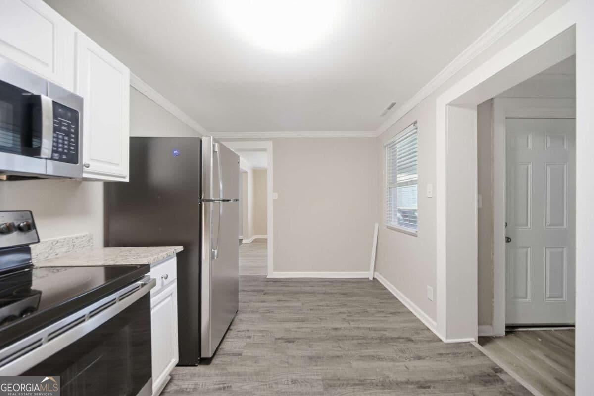 5 bedroom, 2 bathroom, 1,801 sq ft single family residence for sale at 4315 Mercer Road, Decatur, GA 30035 — photo 8