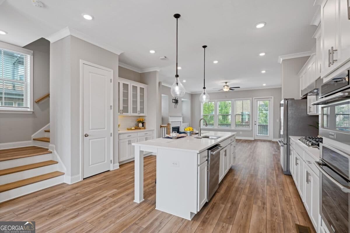 3 bedroom, 3.5 bathroom, 2,436 sq ft townhouse for sale at 3768 Duke Center Way, Peachtree Corners, GA 30092 — photo 9