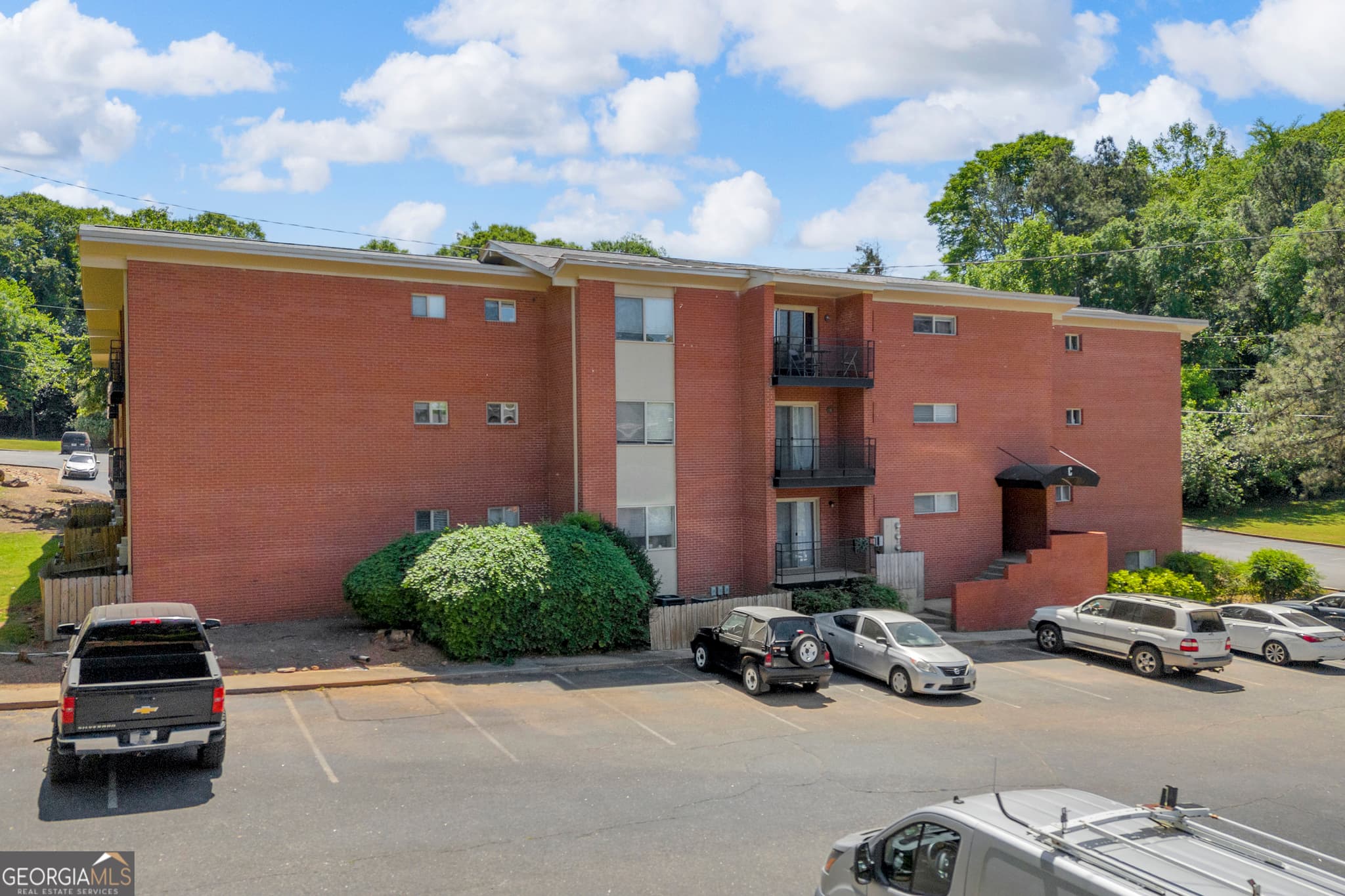 2 bedroom, 1 bathroom, 795 sq ft townhouse for sale at 250 Little Street APT C204, Athens, GA 30605