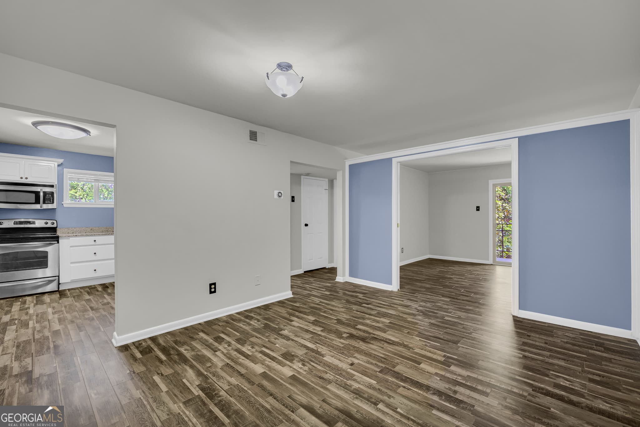 2 bedroom, 1 bathroom, 795 sq ft townhouse for sale at 250 Little Street APT C204, Athens, GA 30605 — photo 4