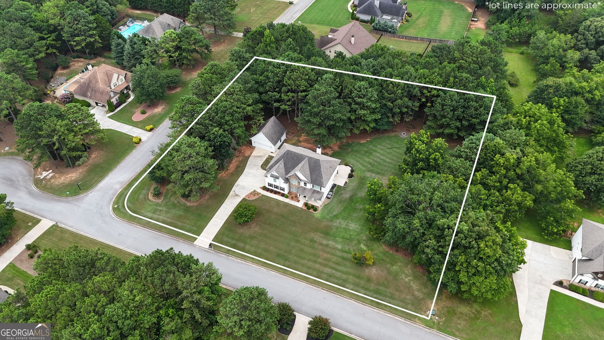 4 bedroom, 2.5 bathroom, 3,138 sq ft single family residence for sale at 495 George Coggin Road, Newnan, GA 30265 — photo 2