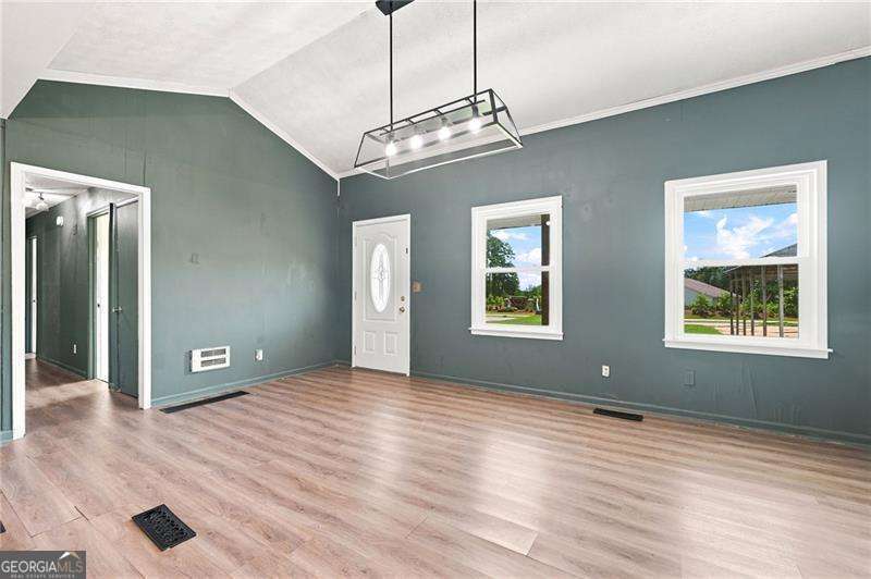 5 bedroom, 2 bathroom, 2,239 sq ft single family residence for sale at 553 Mount Taber Church Road, Dallas, GA 30157 — photo 5