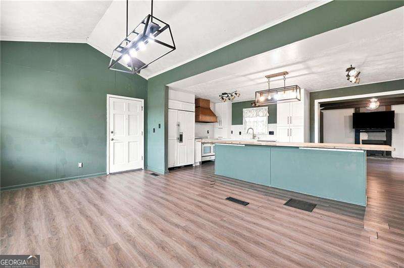 5 bedroom, 2 bathroom, 2,239 sq ft single family residence for sale at 553 Mount Taber Church Road, Dallas, GA 30157 — photo 4