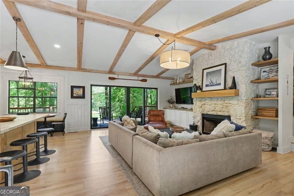 4 bedroom, 3 bathroom, 1,660 sq ft single family residence for sale at 159 Manor Oak Trail, Toccoa, GA 30577 — photo 9