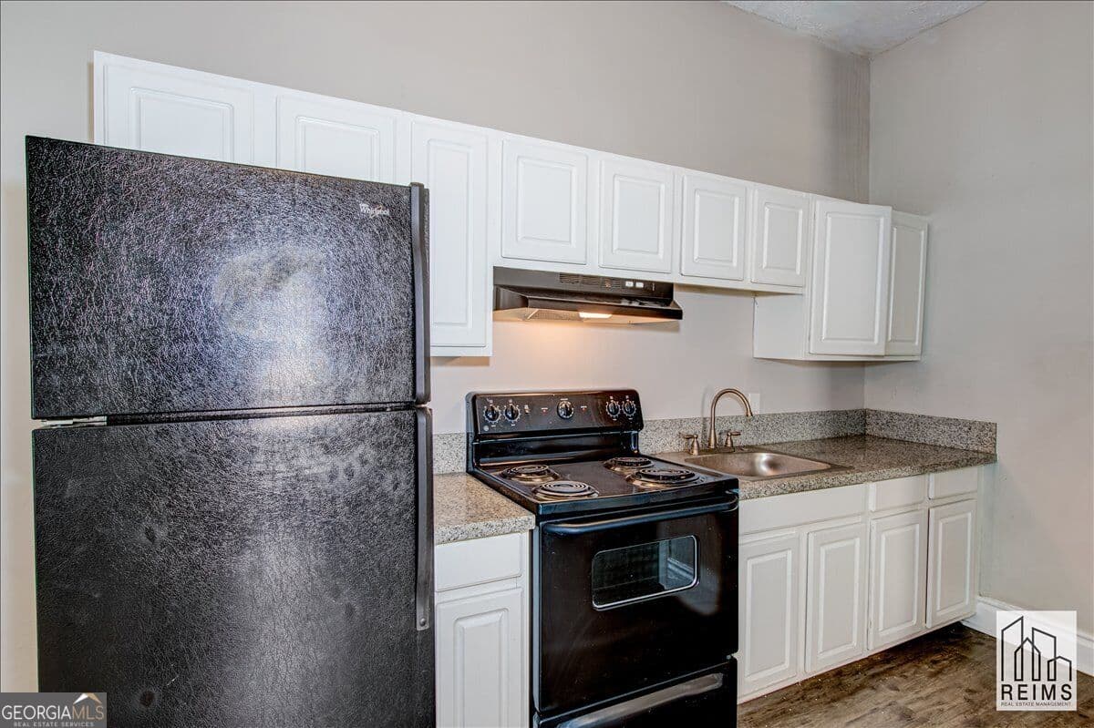 1 bedroom, 1 bathroom, 750 sq ft duplex for rent at 230 Telfair Street A, Augusta, GA 30901 for $920 a month — photo 4