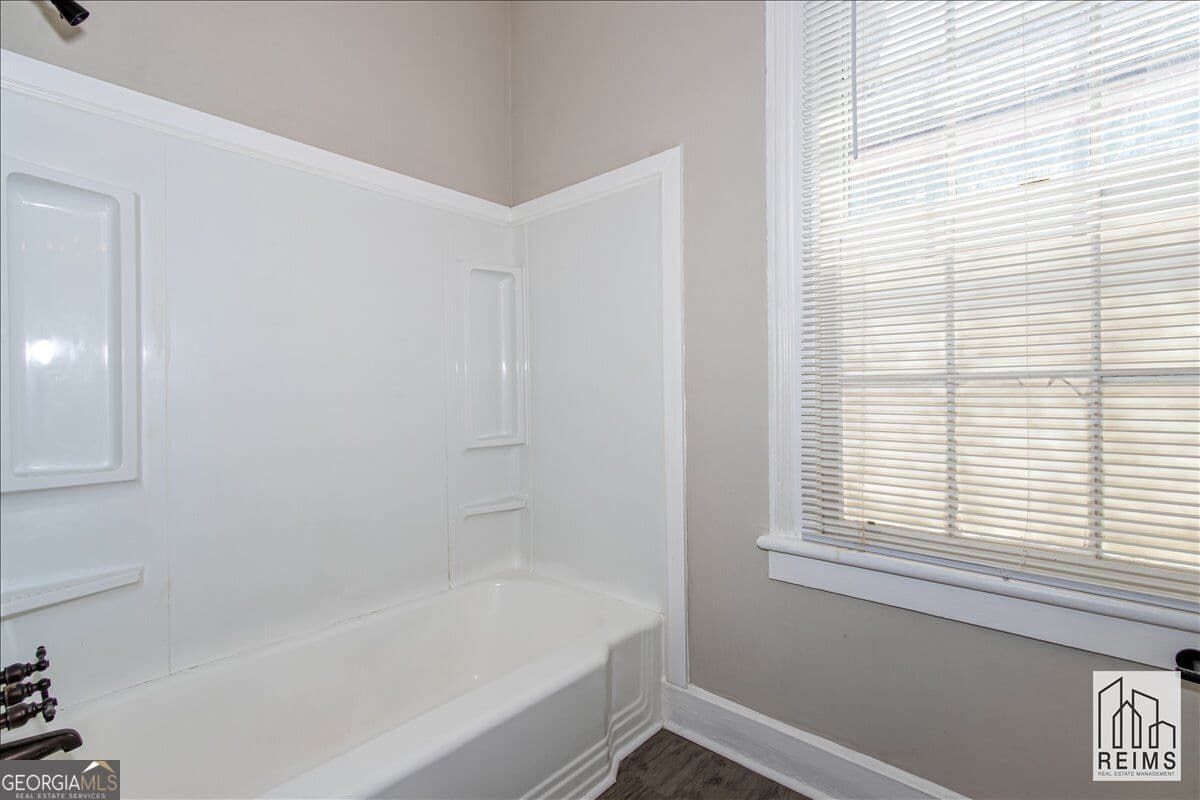 1 bedroom, 1 bathroom, 750 sq ft duplex for rent at 230 Telfair Street A, Augusta, GA 30901 for $920 a month — photo 8