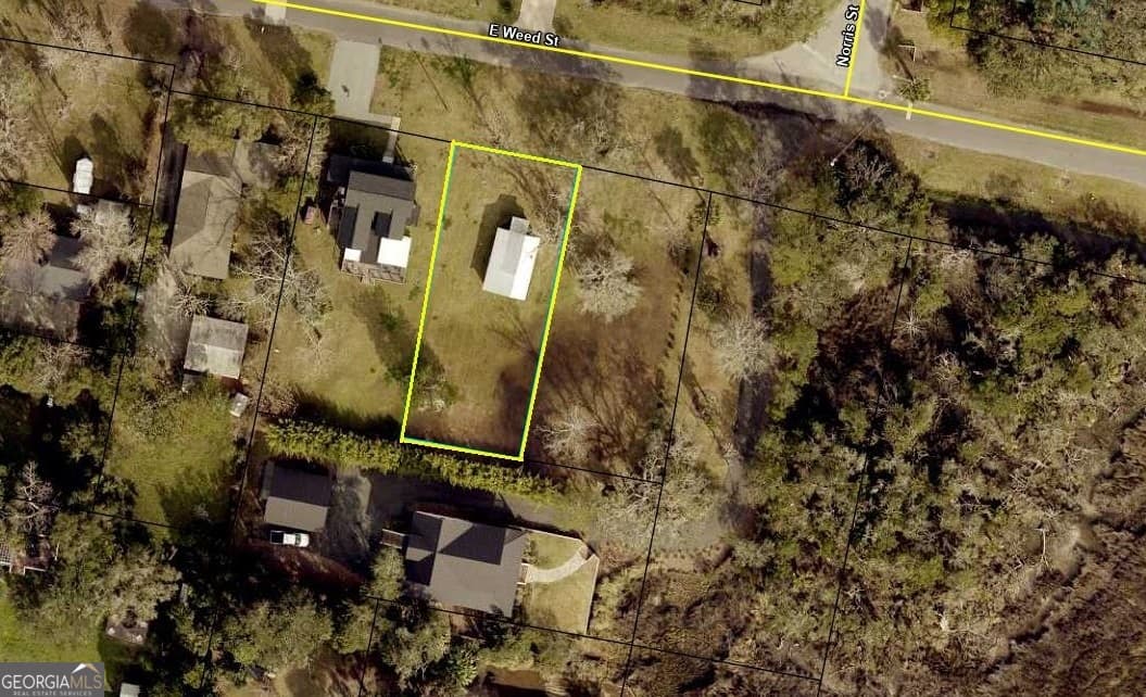 1 bedroom, 1 bathroom, 551 sq ft single family residence for sale at 208 E Weed Street, St. Marys, GA 31558 — photo 2