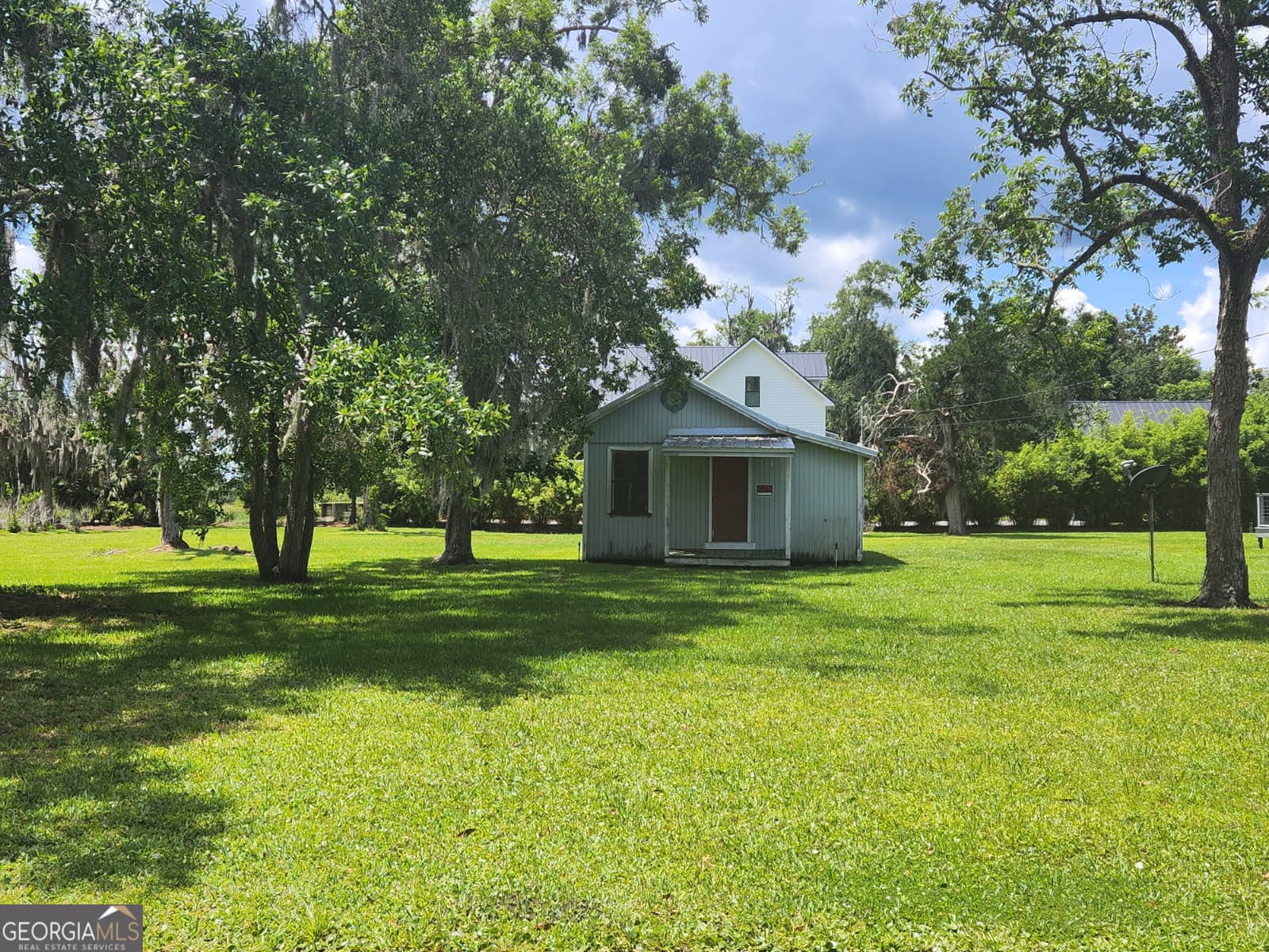1 bedroom, 1 bathroom, 551 sq ft single family residence for sale at 208 E Weed Street, St. Marys, GA 31558