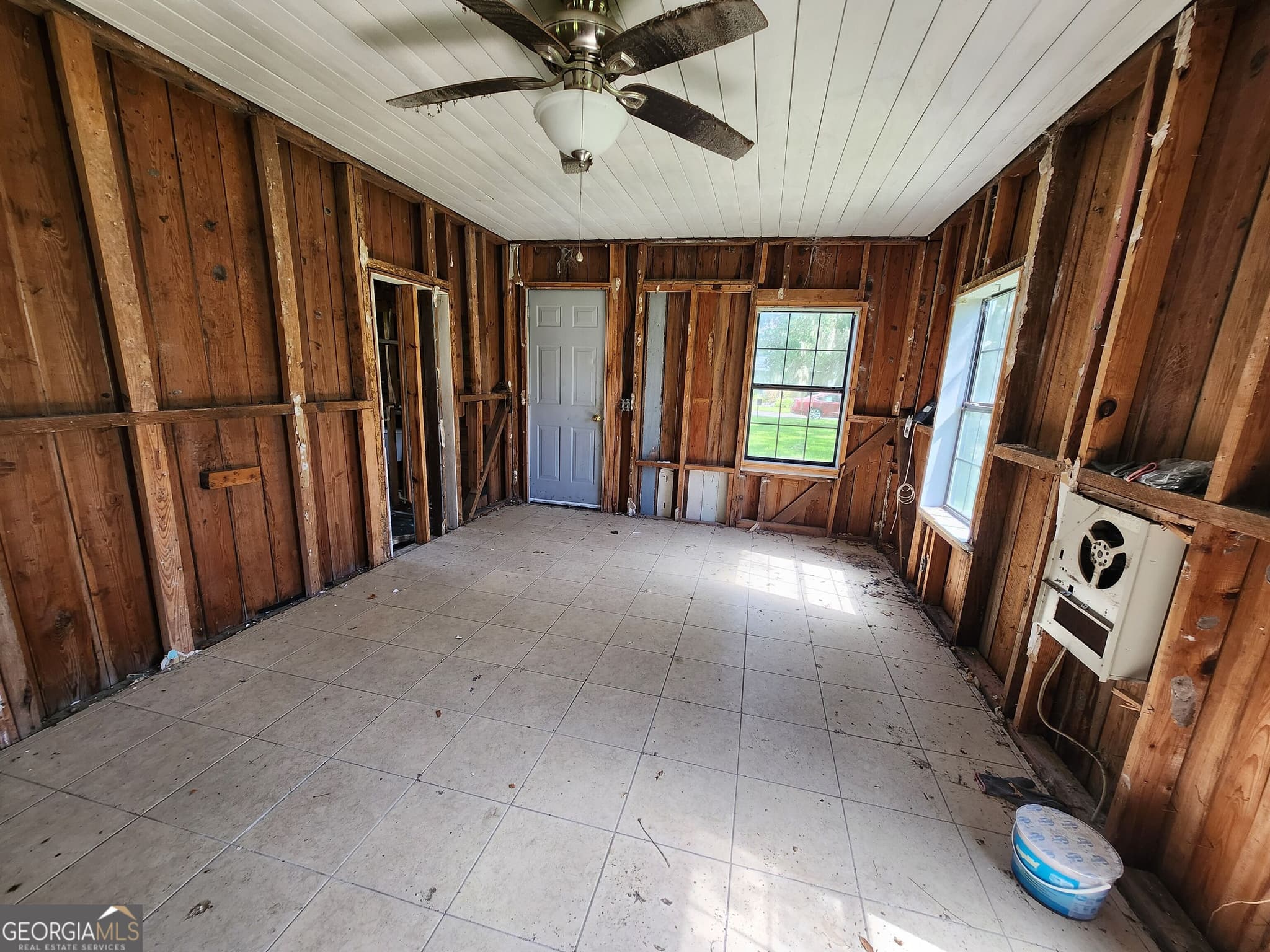 1 bedroom, 1 bathroom, 551 sq ft single family residence for sale at 208 E Weed Street, St. Marys, GA 31558 — photo 5