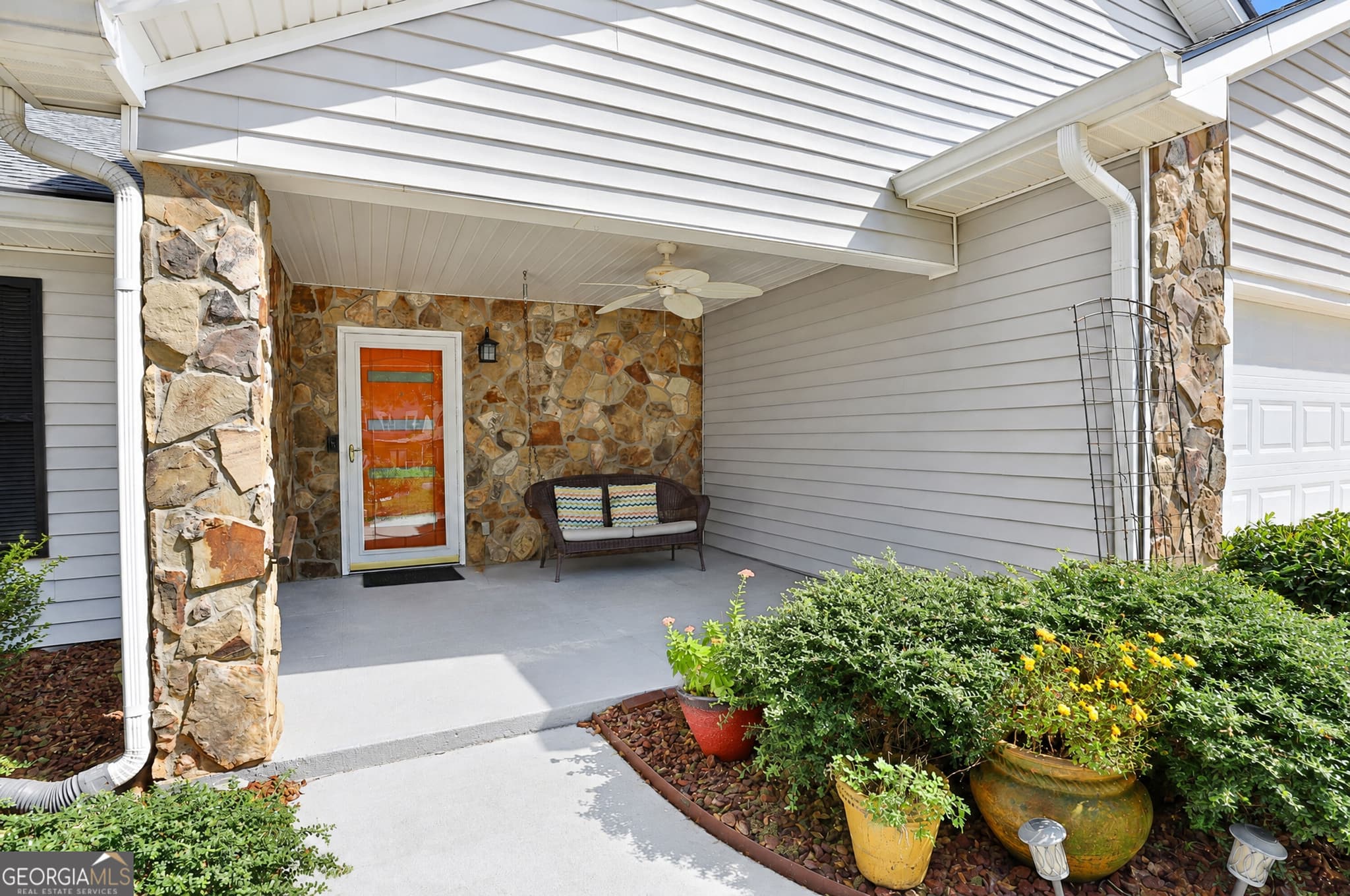 4 bedroom, 2 bathroom, 1,876 sq ft single family residence for sale at 422 Hampton Green, Peachtree City, GA 30269 — photo 5