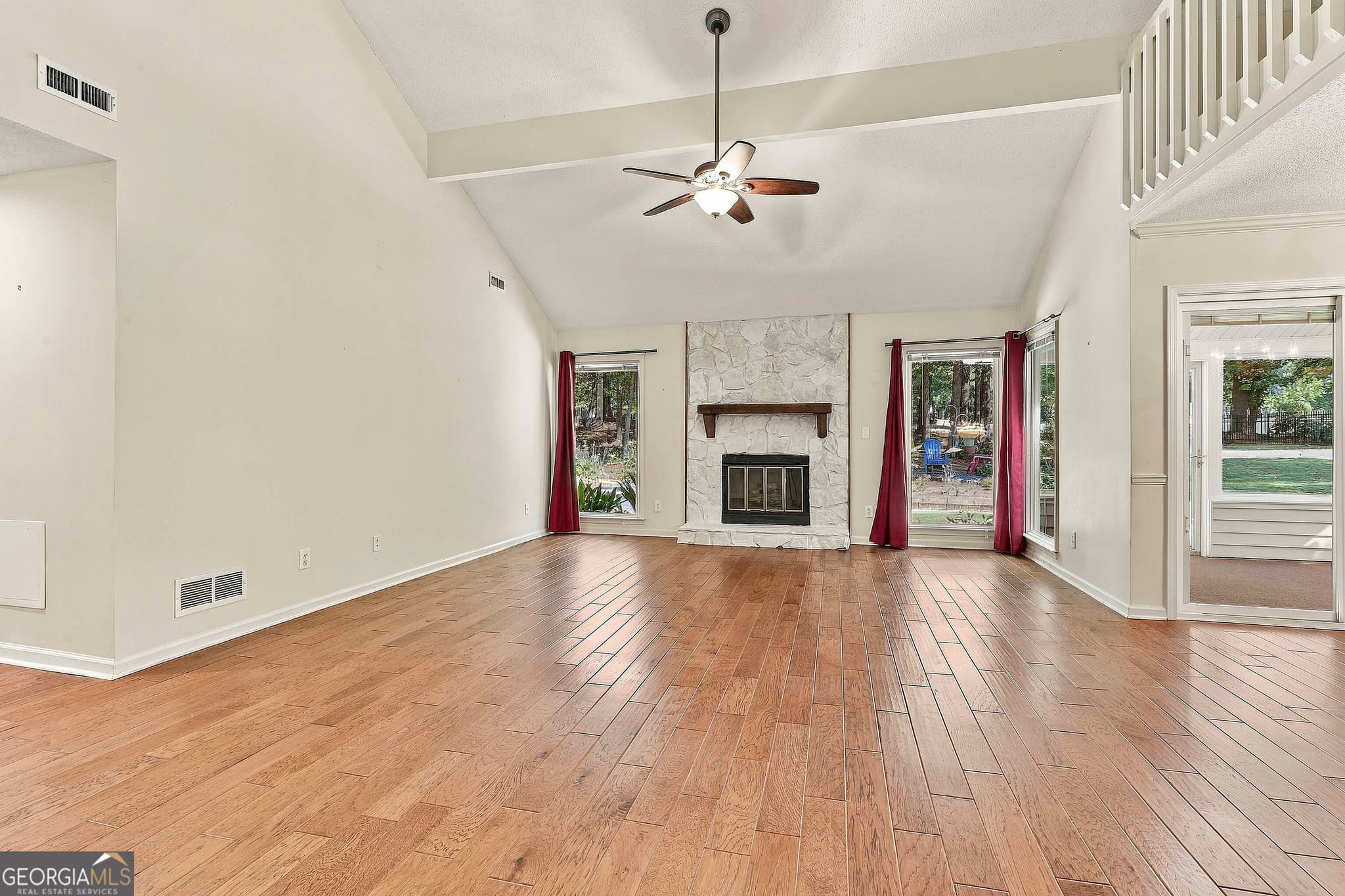 4 bedroom, 2 bathroom, 1,876 sq ft single family residence for sale at 422 Hampton Green, Peachtree City, GA 30269 — photo 8