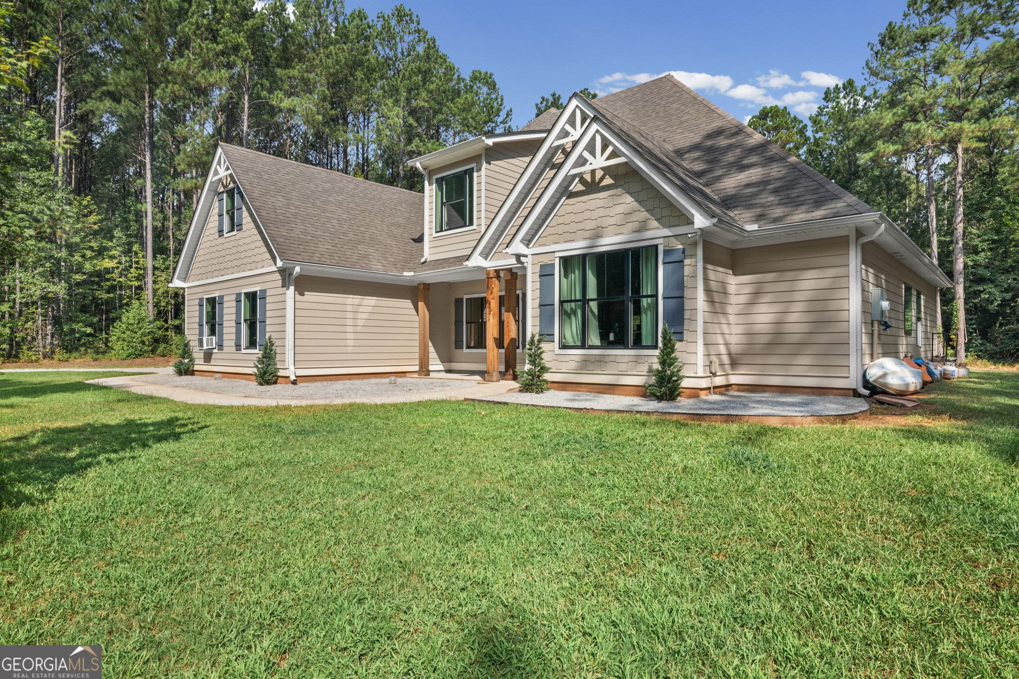 5 bedroom, 3.5 bathroom, 2,625 sq ft single family residence for sale at 242 Roberts Pond Road, Senoia, GA 30276 — photo 2