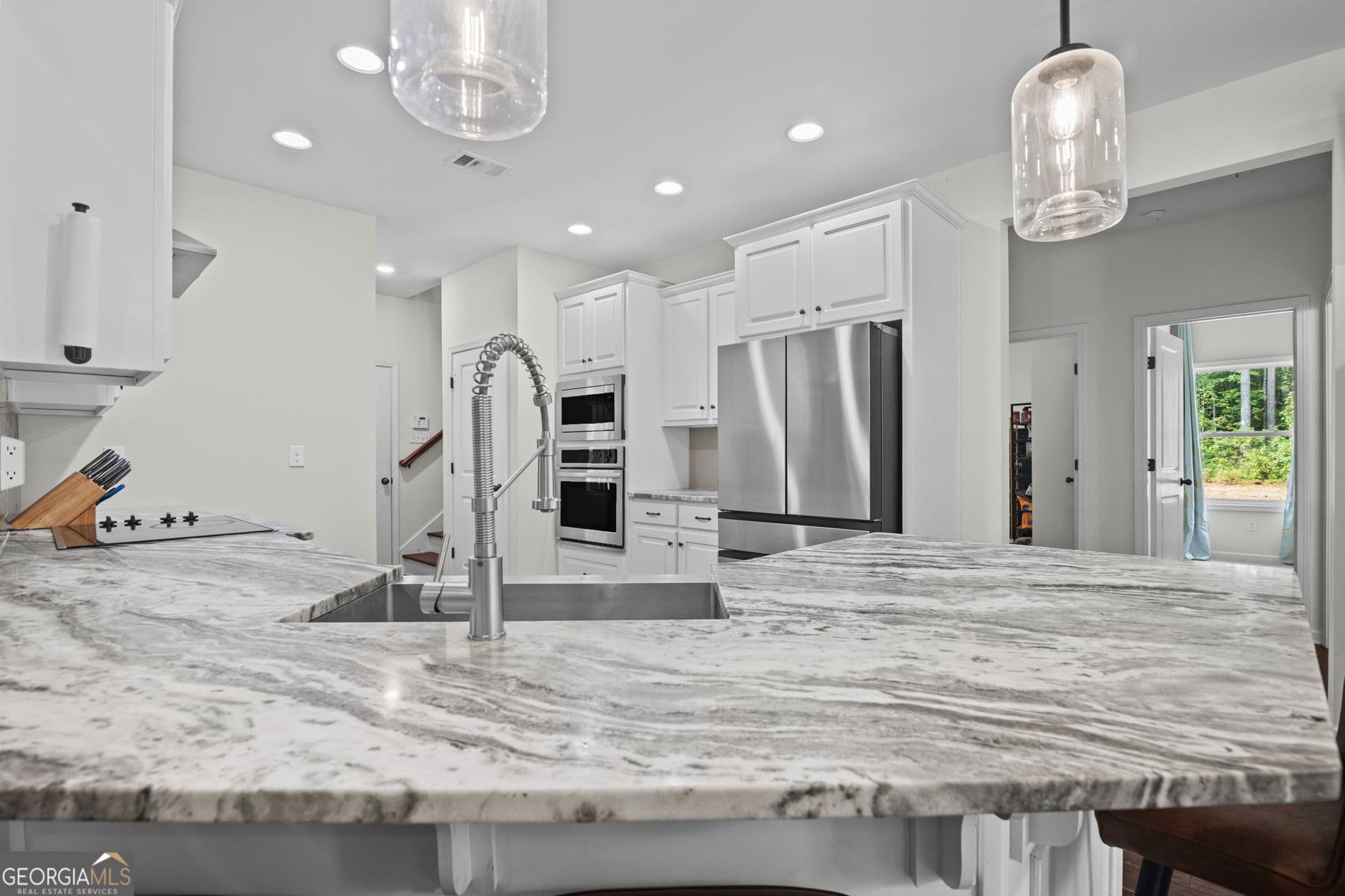 5 bedroom, 3.5 bathroom, 2,625 sq ft single family residence for sale at 242 Roberts Pond Road, Senoia, GA 30276 — photo 7