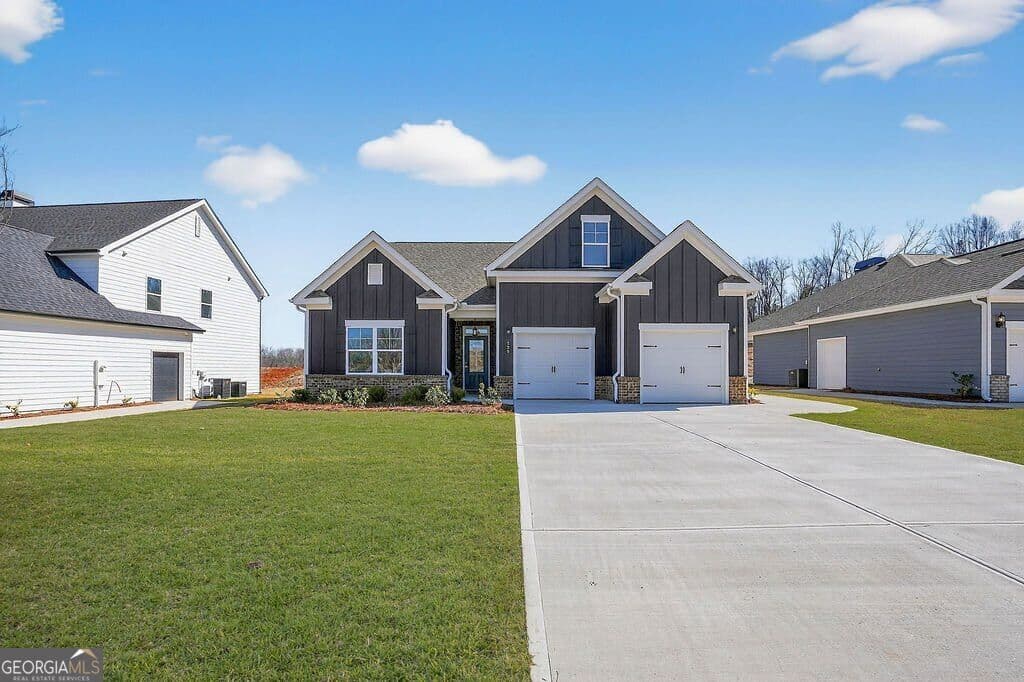 4 bedroom, 3.5 bathroom single family residence for sale at 130 Classic Overlook, Homer, GA 30547 — photo 1 of 36
