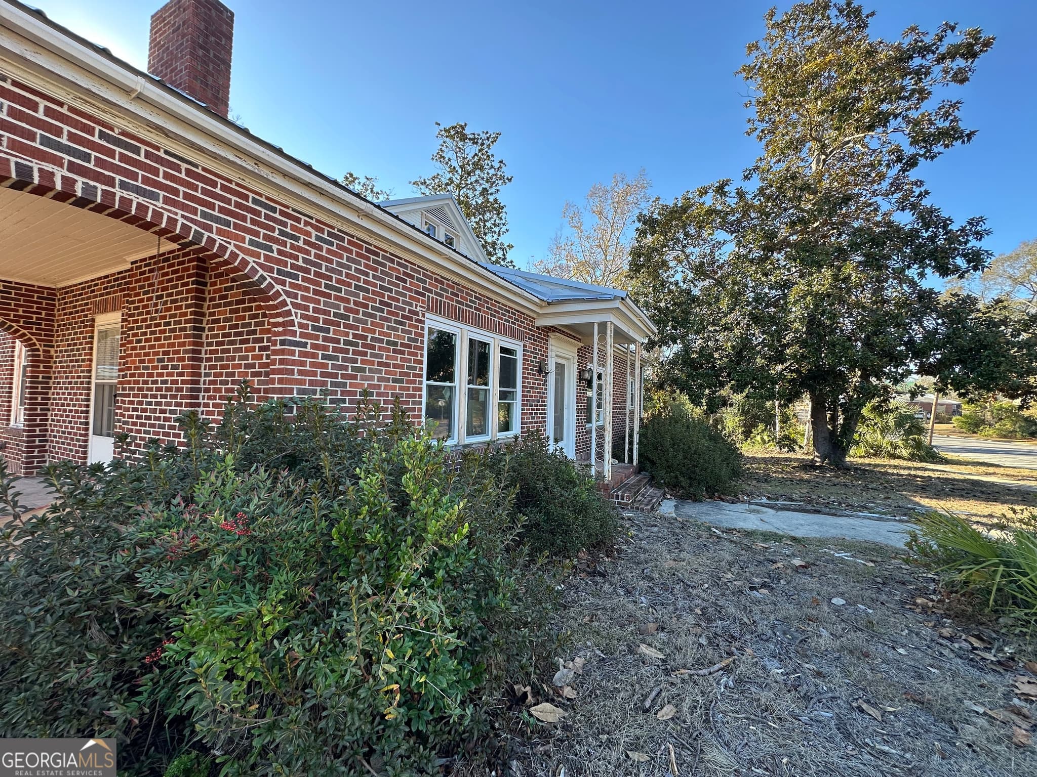 4 bedroom, 2 bathroom, 2,622 sq ft single family residence for sale at 131 Huckabee Street, Mcrae-Helena, GA 31055 — photo 2