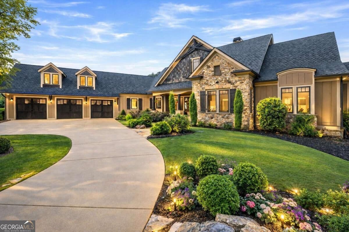 5 bedroom, 3 bathroom, 6,674 sq ft single family residence for sale at 49 Waterside Drive, Cartersville, GA 30121 — photo 7