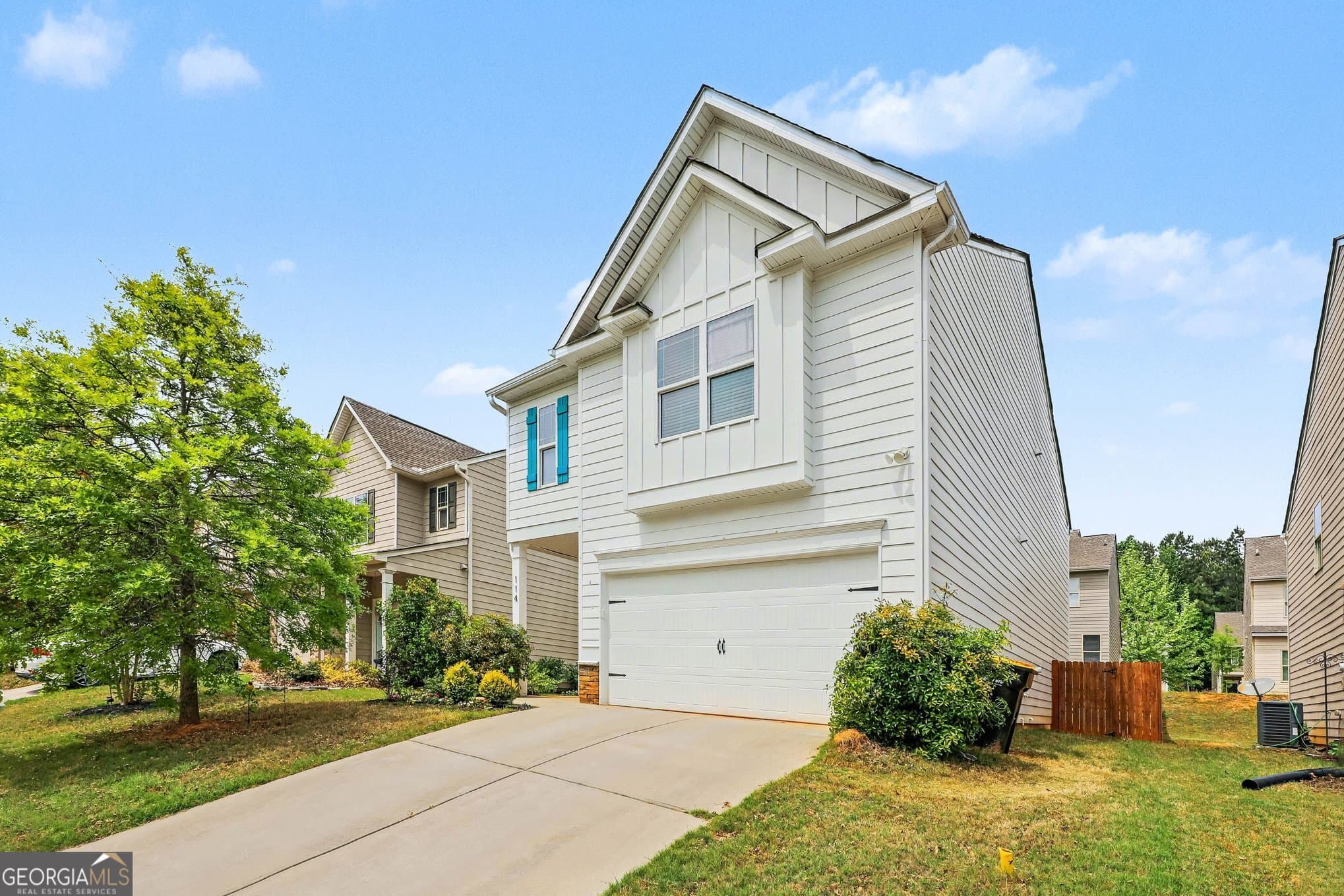 4 bedroom, 2.5 bathroom, 2,110 sq ft single family residence for sale at 114 Southwind Circle, Newnan, GA 30265 — photo 2