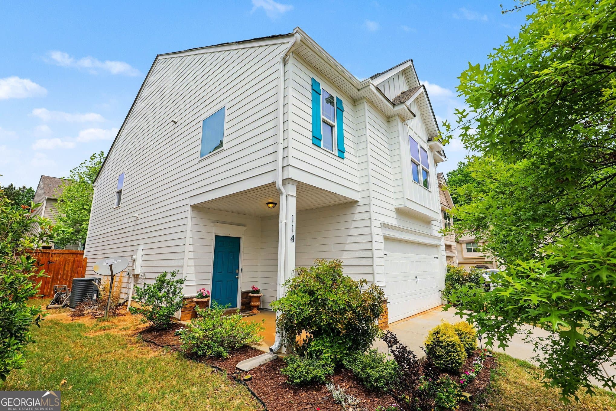 4 bedroom, 2.5 bathroom, 2,110 sq ft single family residence for sale at 114 Southwind Circle, Newnan, GA 30265 — photo 3