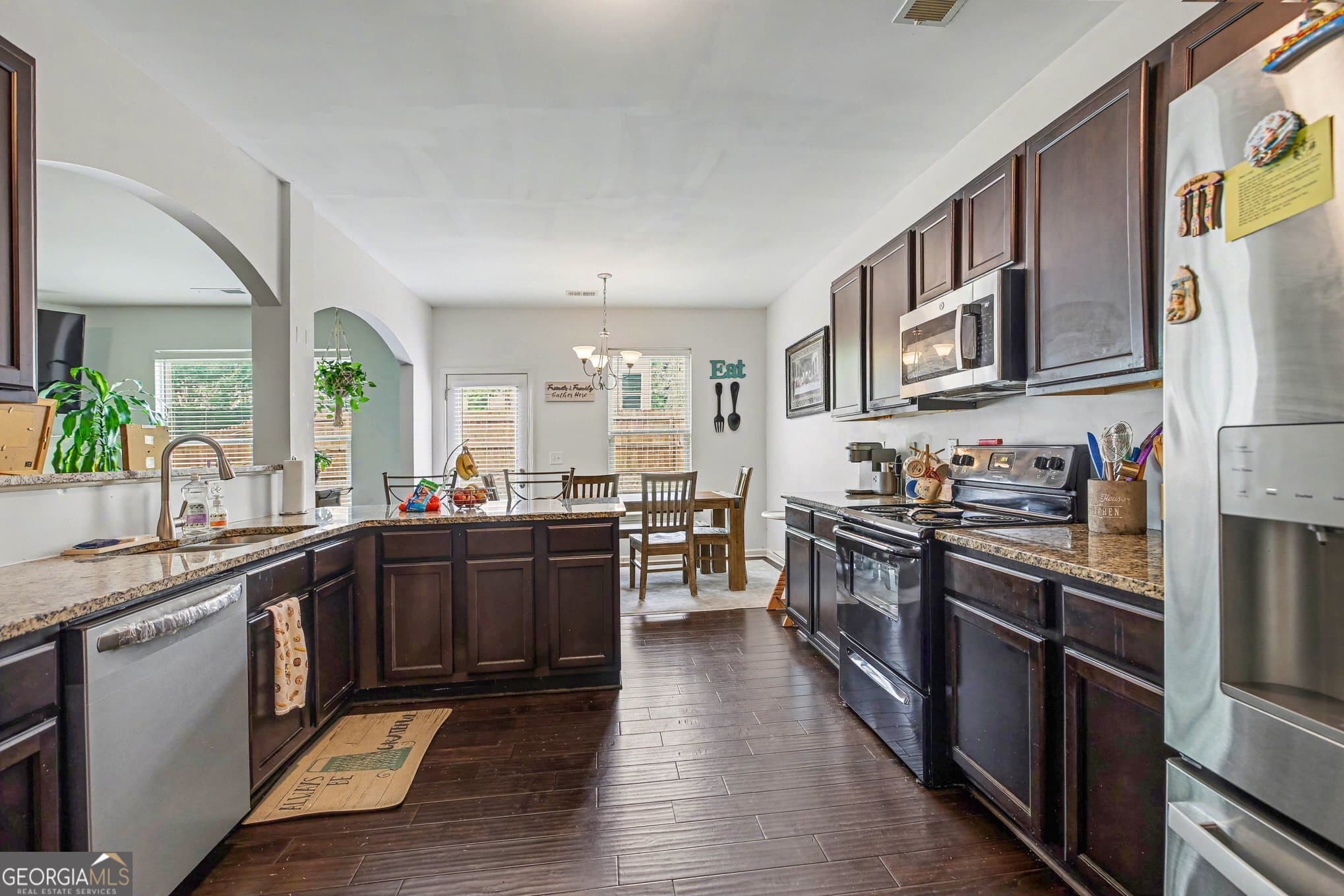4 bedroom, 2.5 bathroom, 2,110 sq ft single family residence for sale at 114 Southwind Circle, Newnan, GA 30265 — photo 9