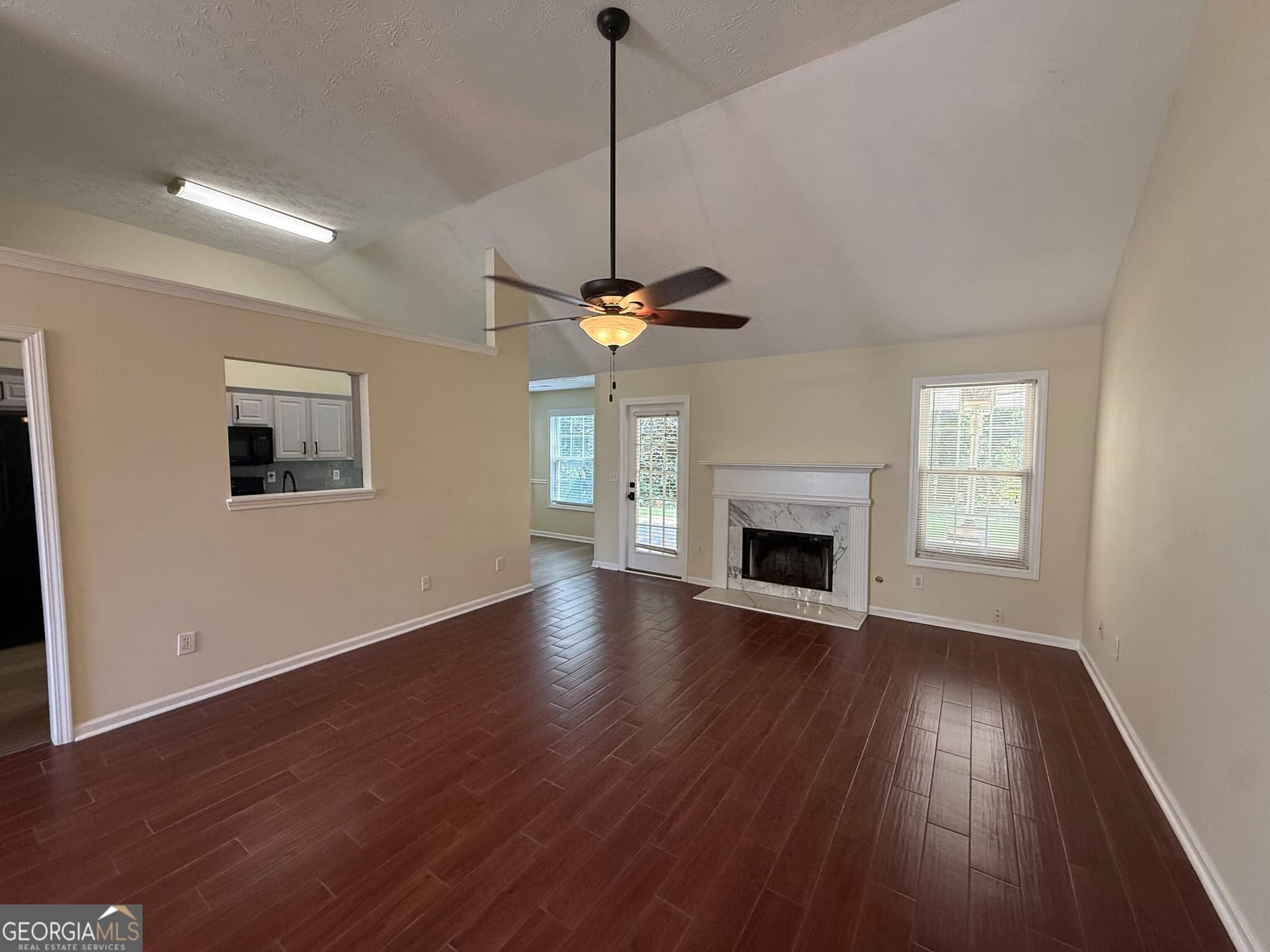 4 bedroom, 2 bathroom, 1,940 sq ft single family residence for sale at 2214 Oakland Farm Drive, Lawrenceville, GA 30044 — photo 10