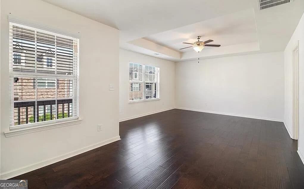 3 bedroom, 2.5 bathroom townhouse for rent at 7599 Bucknell Terrace, Fairburn, GA 30213 for $2,650 a month — photo 9