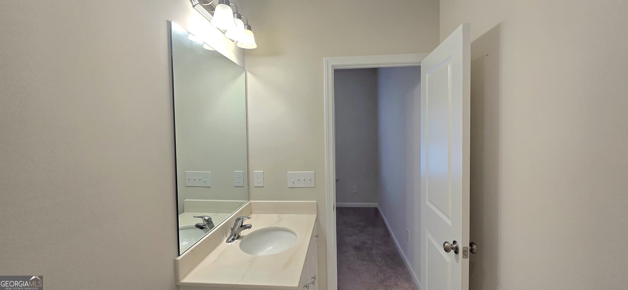 3 bedroom, 3.5 bathroom, 1,977 sq ft townhouse for rent at 3608 Hidden Valley Circle, Lawrenceville, GA 30044 for $2,400 a month — photo 7