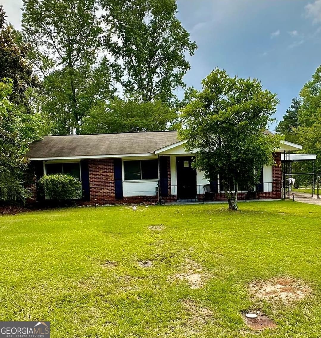 3 bedroom, 1 bathroom, 1,109 sq ft single family residence for rent at 3245 Doyle Avenue, Columbus, GA 31907 for $1,050 a month — photo 1 of 1