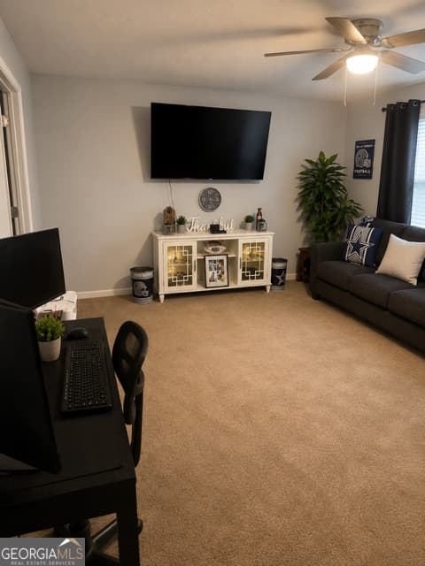 4 bedroom, 3 bathroom, 1,978 sq ft single family residence for sale at 300 Vineyard Ridge Lane, Griffin, GA 30223 — photo 6